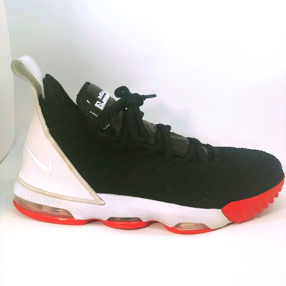 NIKE Lebron 16 XVI GS “BRED” Basketball Shoes